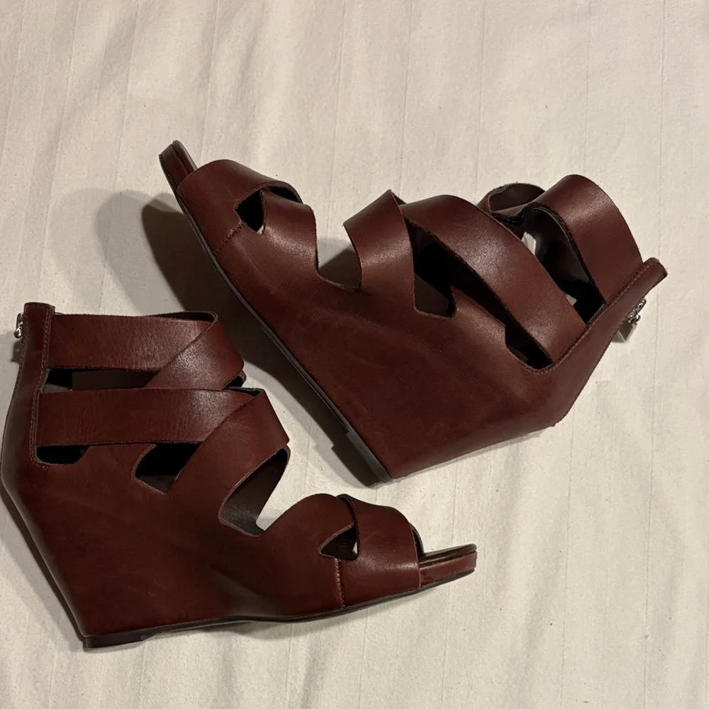 DV by Dolce Vita Chocolate Brown Wedge Sandals - Picture 5 of 5
